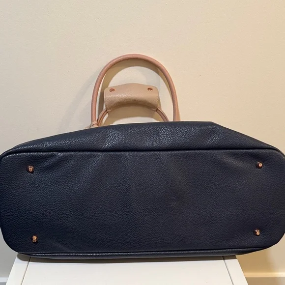 Caboodles Beige and Black Duffel Bag NWOT - Picture 7 of 10